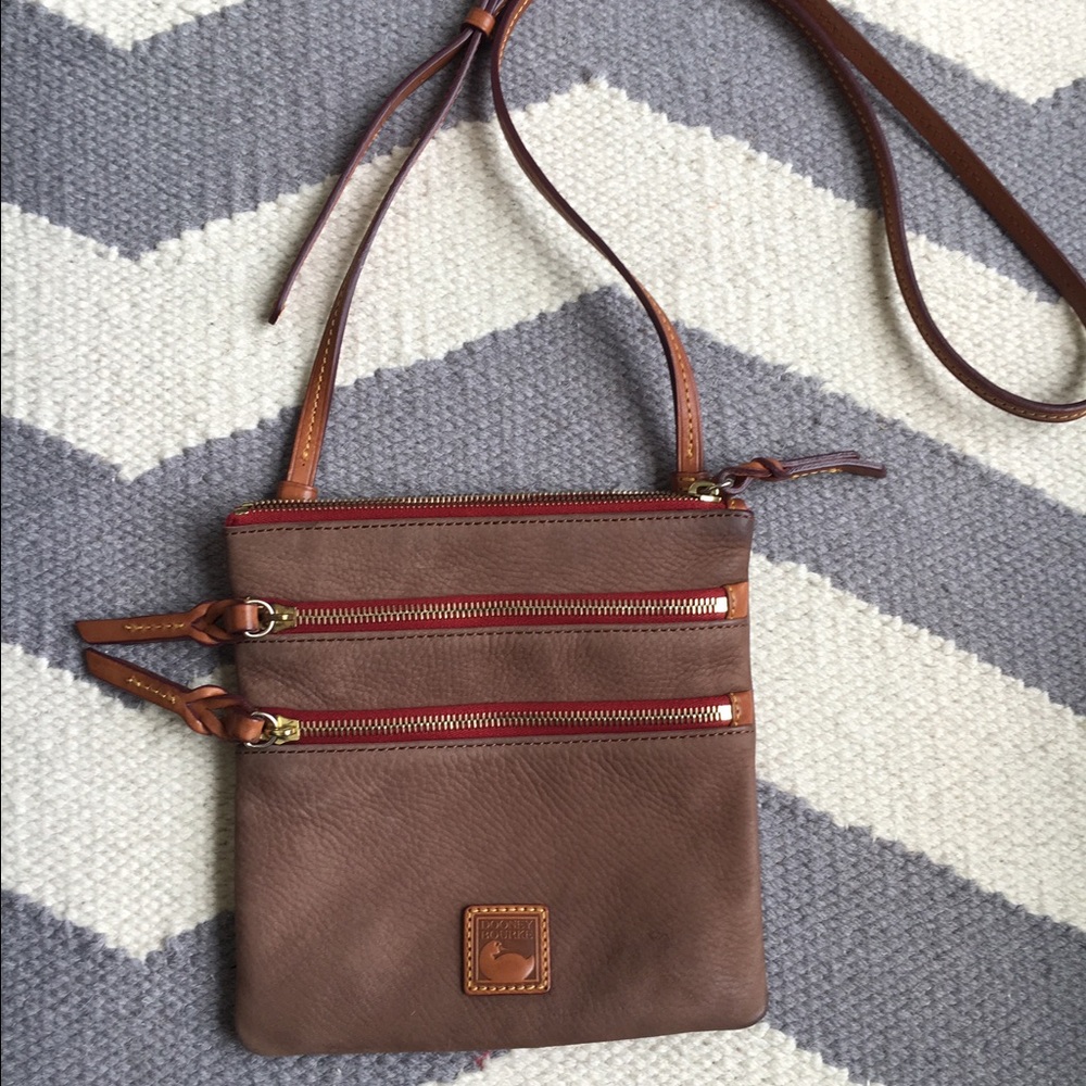 Dooney & Bourke Cross body bag